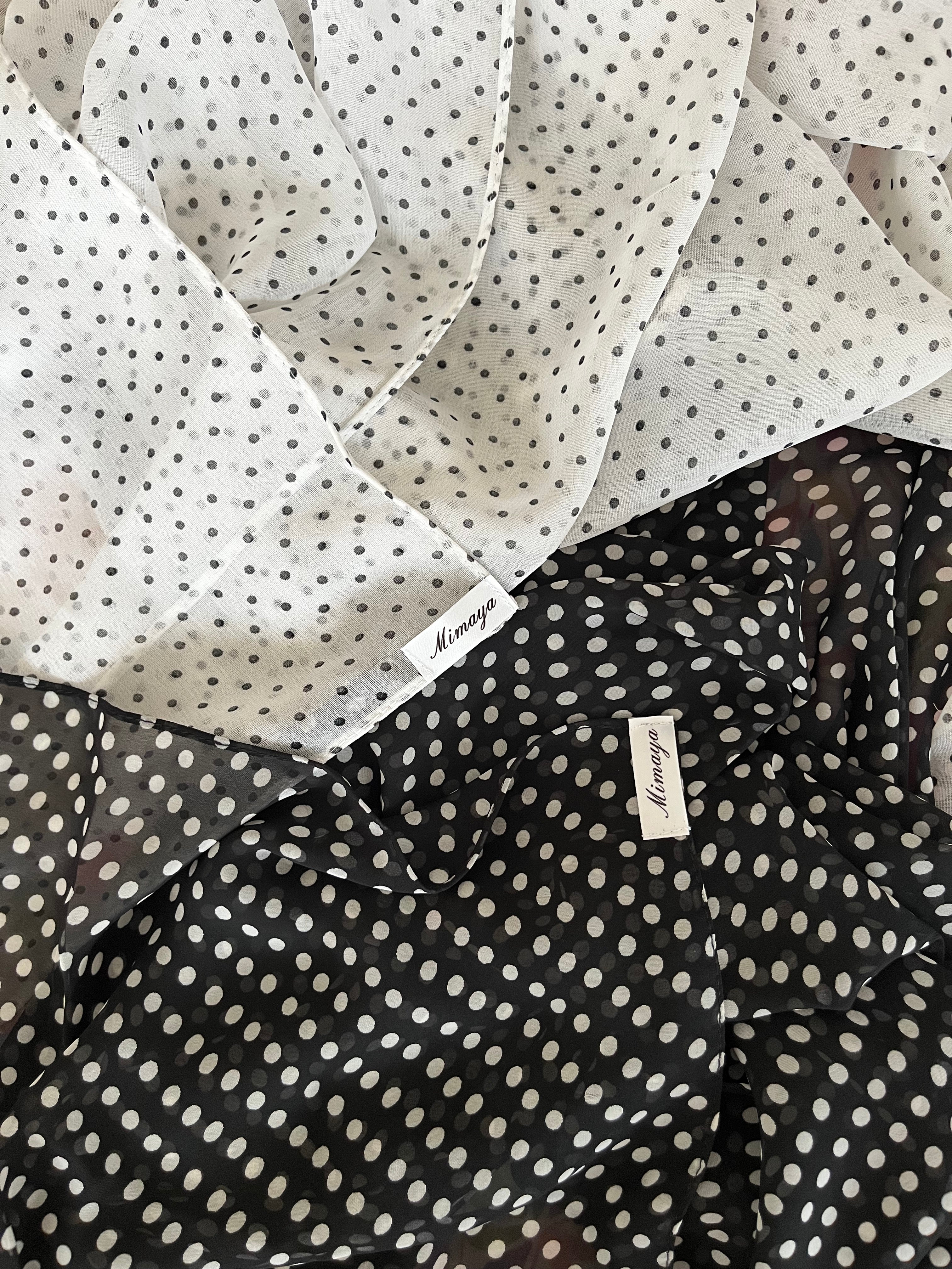 Hijab Lunares